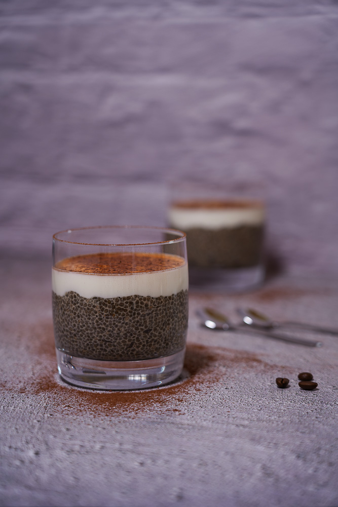Chia-Misu mit Mandeljoghurt VEGAN