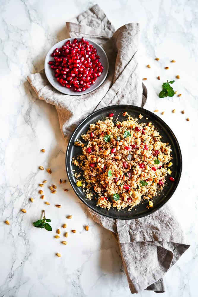 Quinoa-Salat mit Granatapfel VEGAN